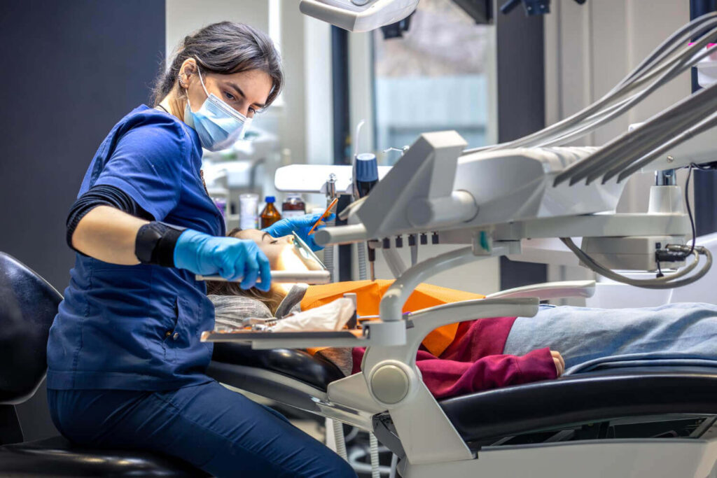All-on-6 dental implants treatment and full mouth restoration in Los Algodones, Mexico