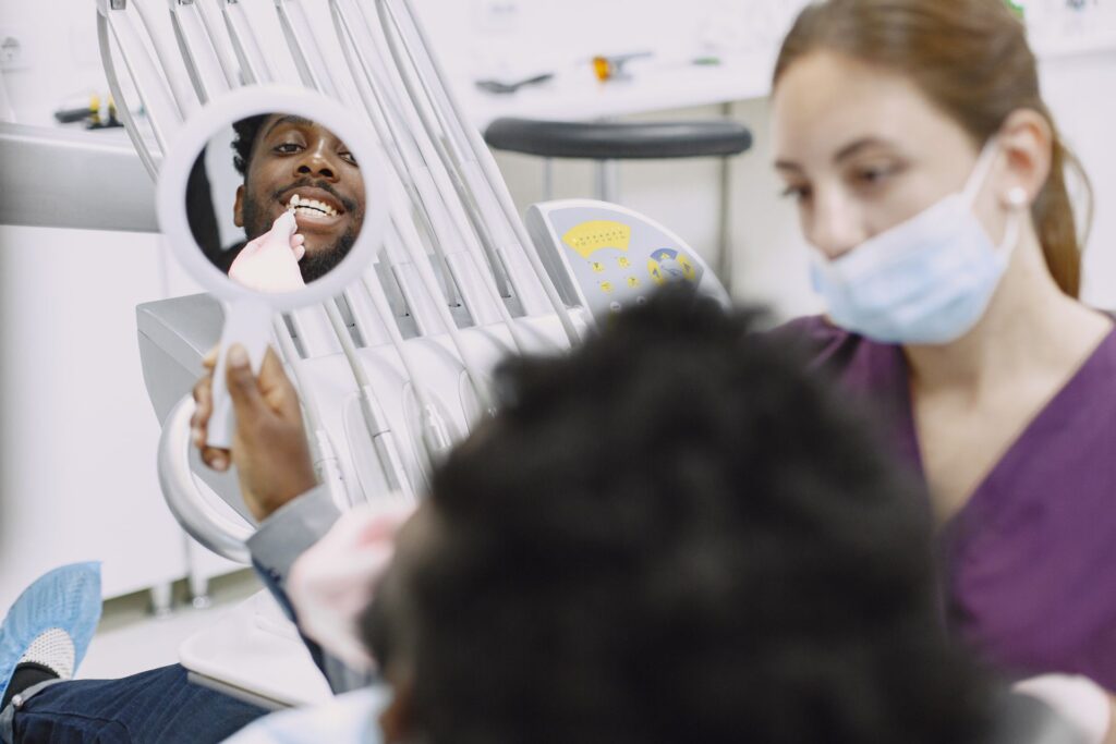 Professional teeth whitening treatment in Los Algodones, Mexico
